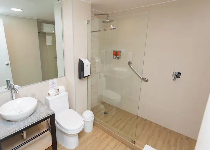 Casa Andina Standard Plaza Hotel 3*